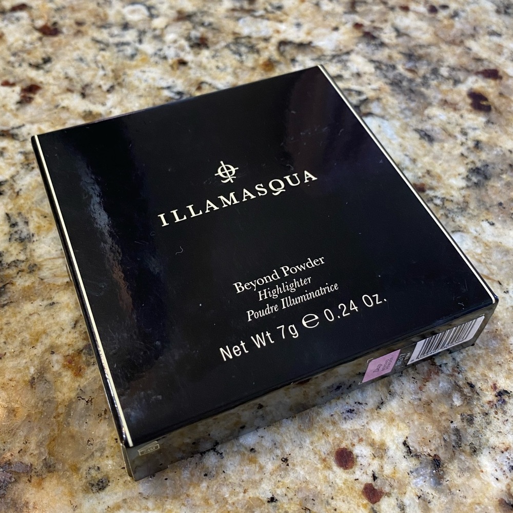 Illamasque Beyond Highlighter Powder, Unopened